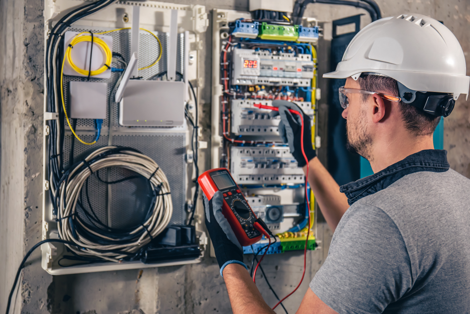 When To Call An Emergency Electrician